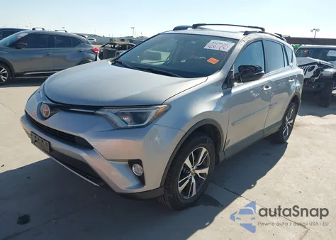2017 Toyota Rav4 Xle z USA, uszkodzony, nr VIN 2T3RFREV8HW688593